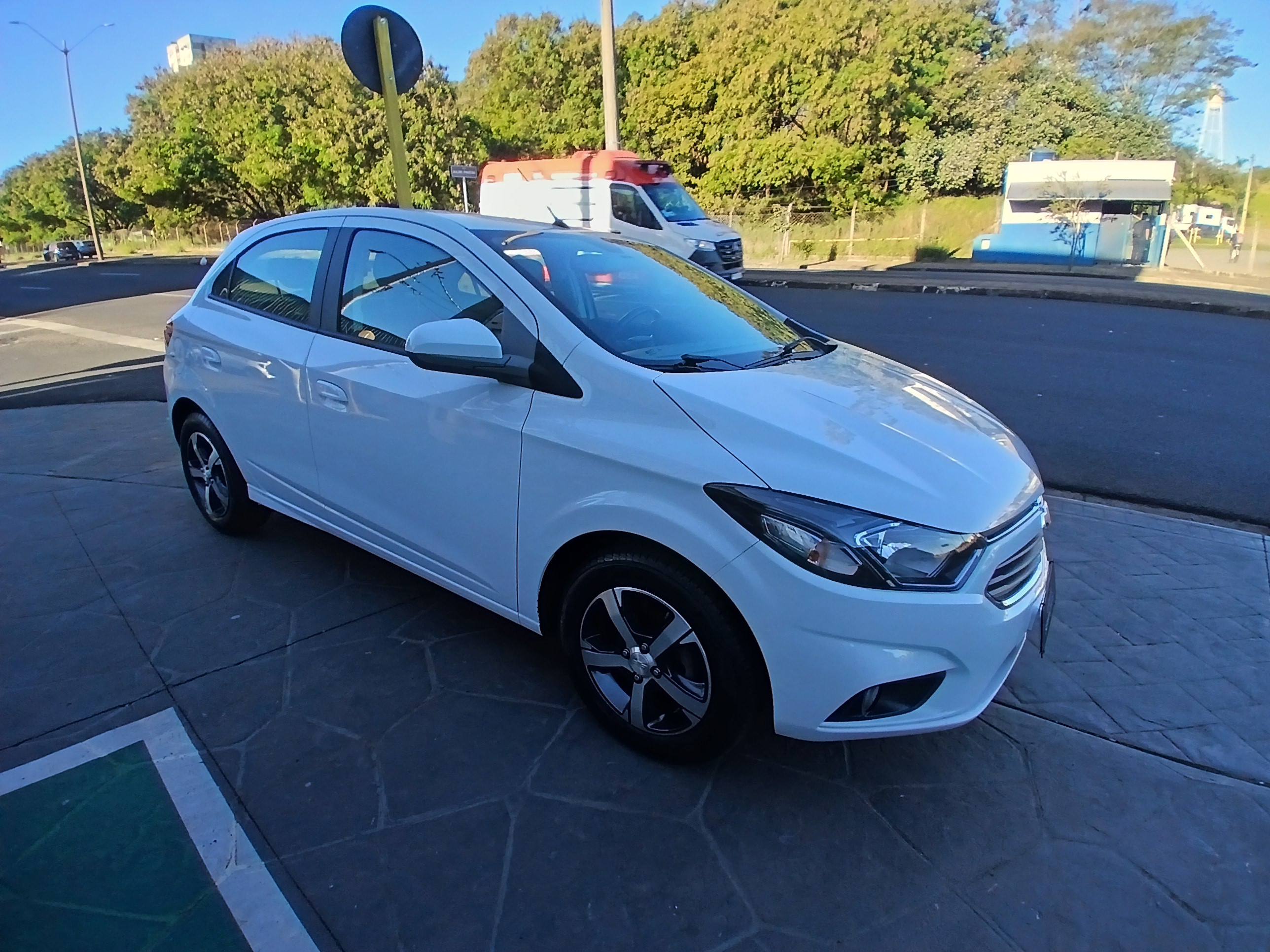 ONIX 1.4 MPFI LTZ 8V FLEX 4P AUTOMÁTICO1