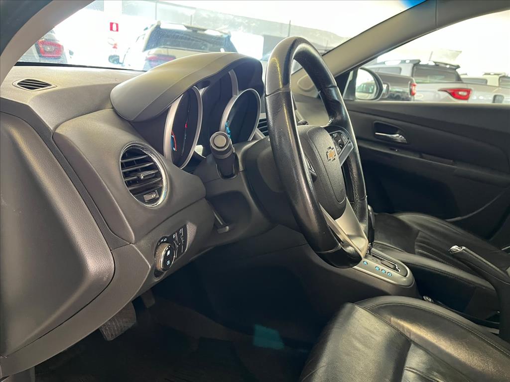 CRUZE 1.8 LT SPORT6 16V FLEX 4P AUTOMÁTICO10