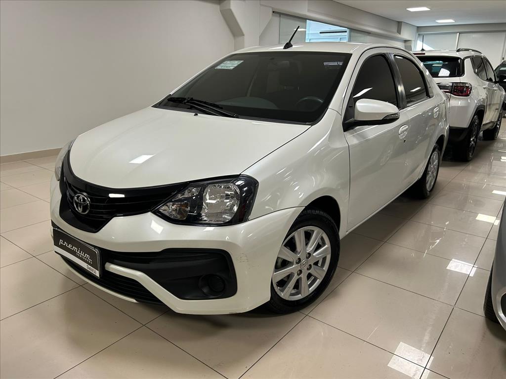 ETIOS 1.5 X PLUS SEDAN 16V FLEX 4P AUTOMÁTICO
