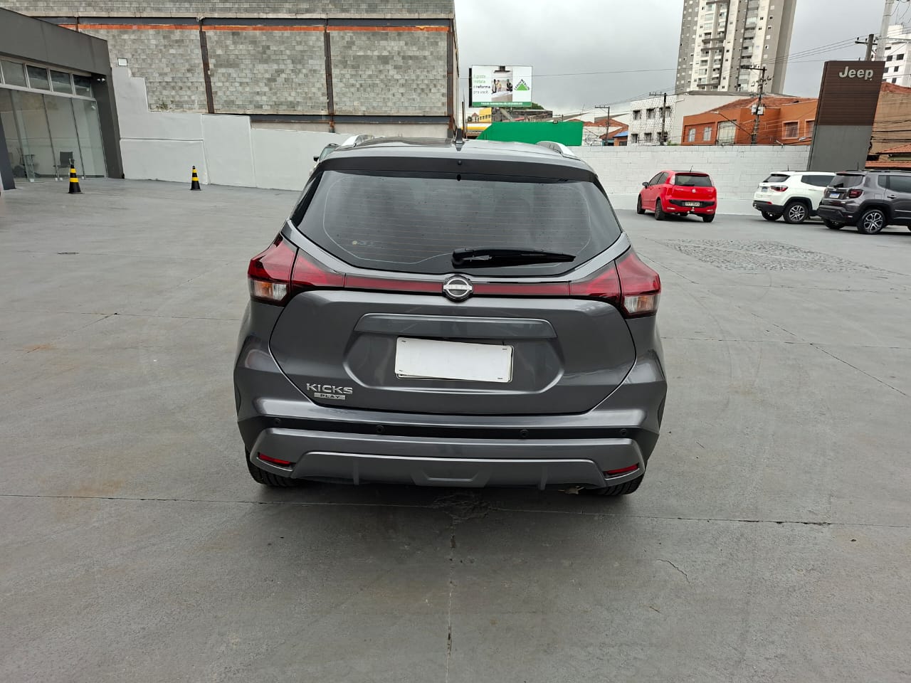 KICKS PLAY 1.6 16V FLEXSTART ADVANCE PLUS XTRONIC7