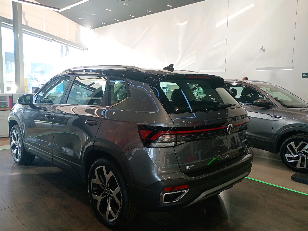 TAOS 1.4 250 TSI TOTAL FLEX HIGHLINE AUTOMÁTICO11