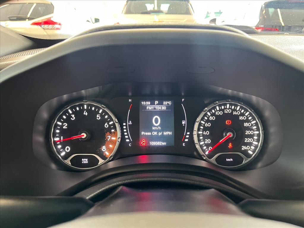RENEGADE 1.8 16V FLEX STD 4P AUTOMÁTICO9