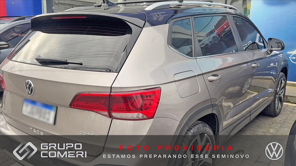 TAOS 1.4 250 TSI TOTAL FLEX HIGHLINE AUTOMÁTICO1