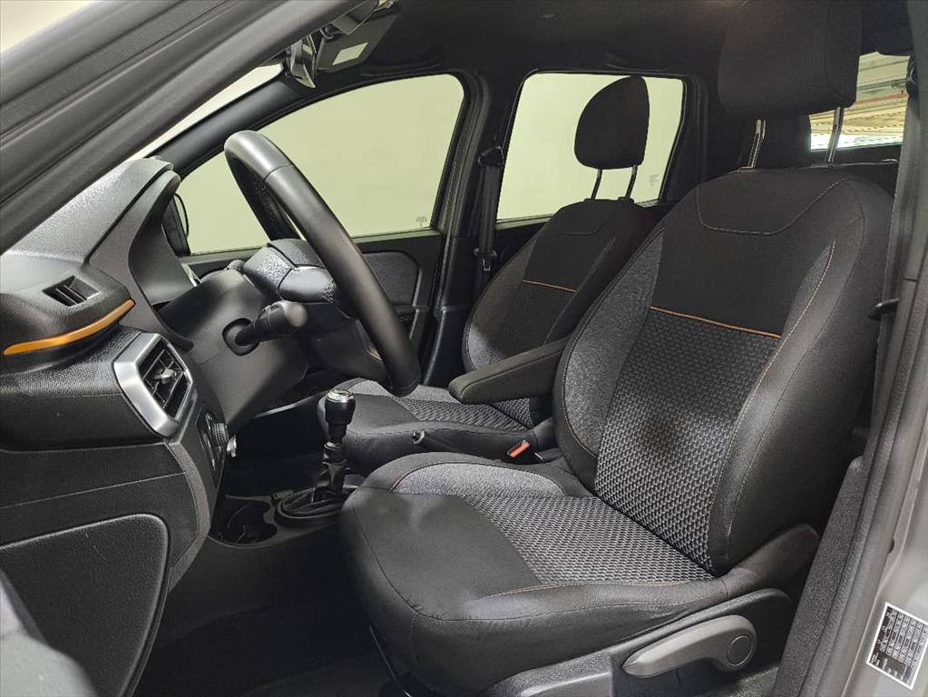 OROCH 1.6 16V SCE FLEX ICONIC MANUAL10