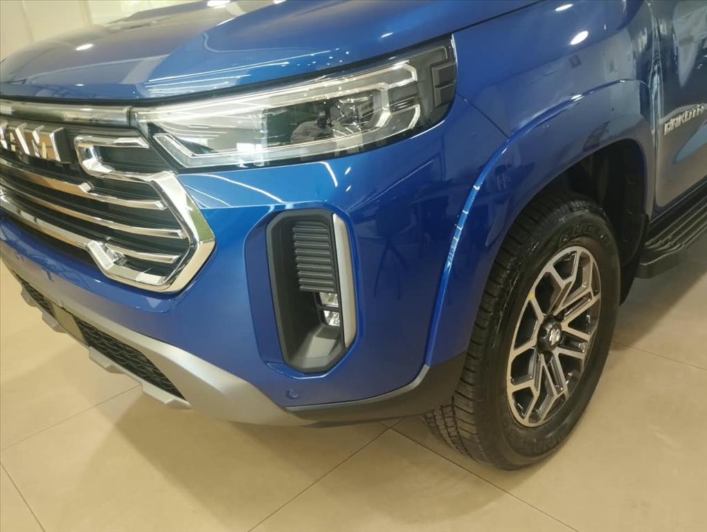 DAKOTA 2.2 TURBO DIESEL LARAMIE 4X4 AUTOMÁTICO7