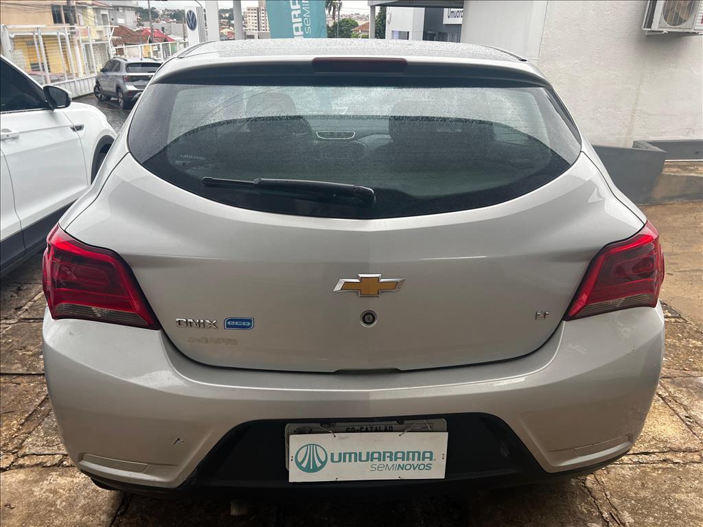 ONIX 1.0 MPFI LT 8V FLEX 4P MANUAL4