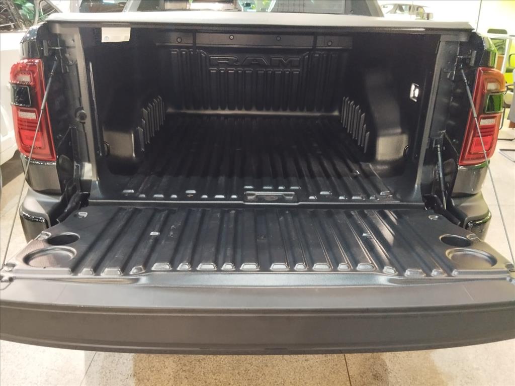 RAMPAGE 2.0 HURRICANE 4 TURBO GASOLINA R/T 4X4 AUTOMÁTICO5