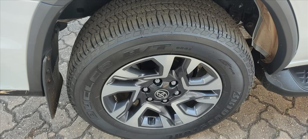 HILUX SW4 2.8 D-4D TURBO DIESEL DIAMOND 7L 4X4 AUTOMÁTICO7
