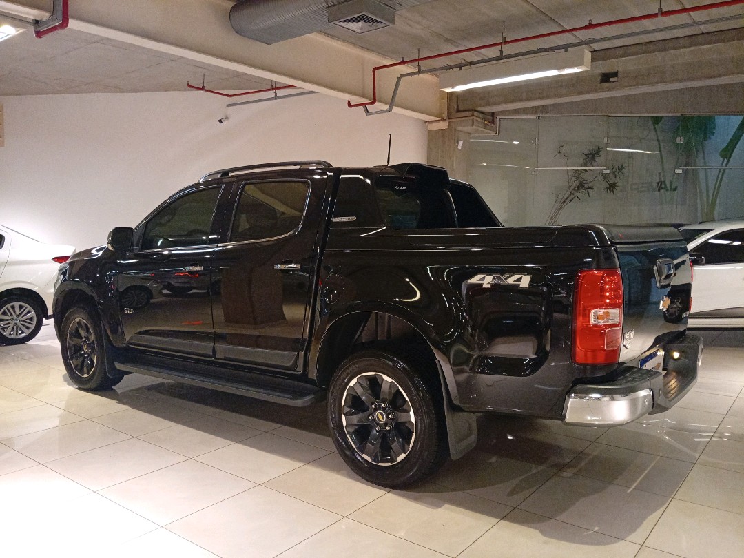 GM - Chevrolet-S10-2.8 16V TURBO DIESEL HIGH COUNTRY CD 4X4 AUTOMÁTICO