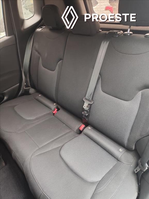 RENEGADE 1.8 16V FLEX SPORT 4P AUTOMÁTICO9