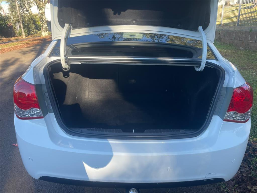 GM - Chevrolet-CRUZE-1.8 LT 16V FLEX 4P AUTOMÁTICO