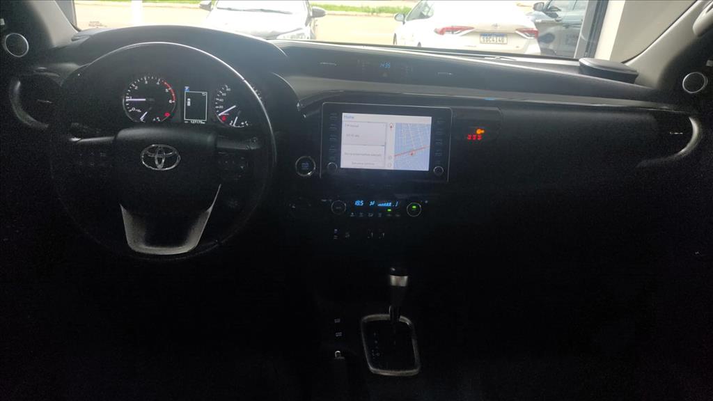 HILUX 2.8 D-4D TURBO DIESEL CD SRX 4X4 AUTOMÁTICO8