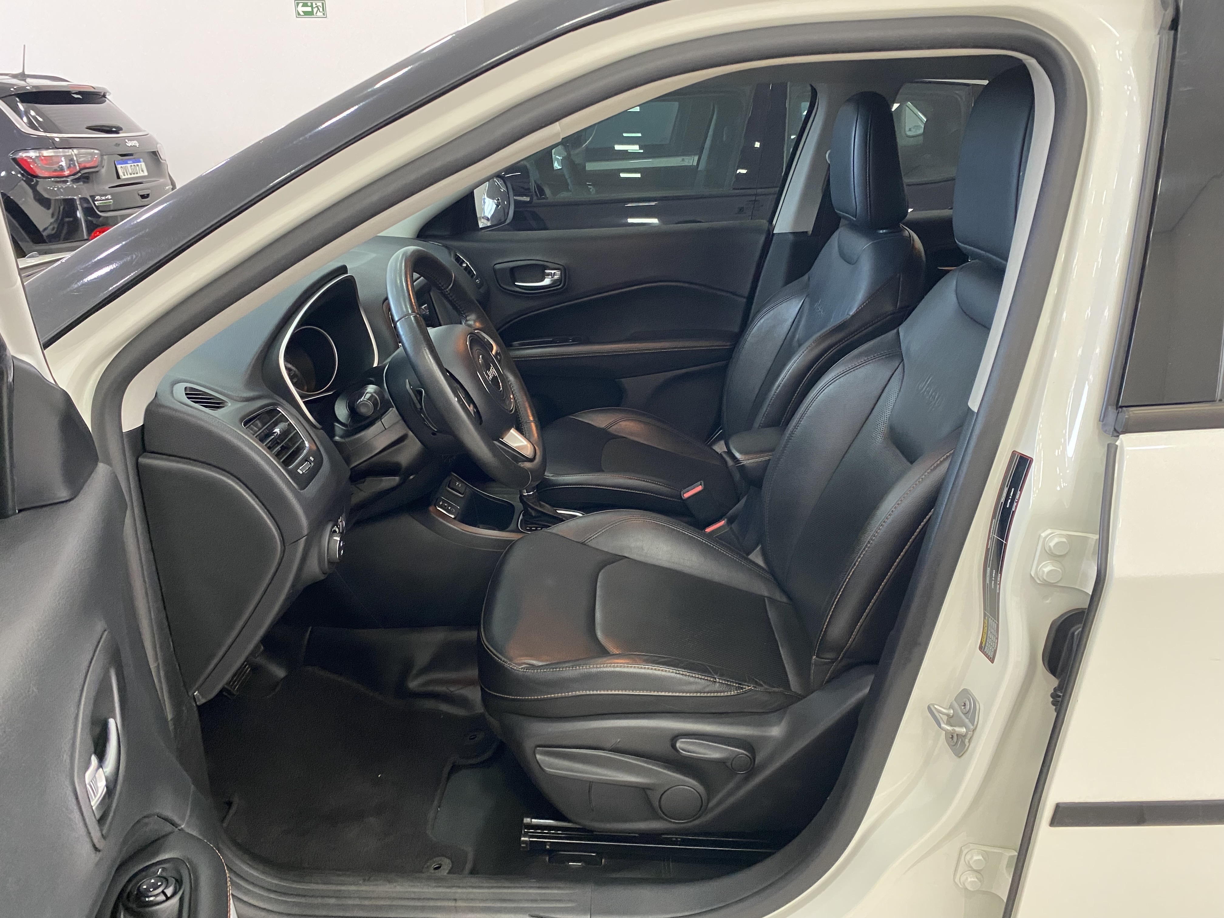 COMPASS 2.0 16V FLEX LONGITUDE AUTOMÁTICO9