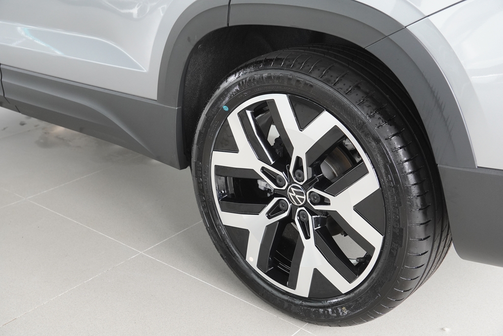 TAOS 1.4 250 TSI TOTAL FLEX HIGHLINE AUTOMÁTICO12