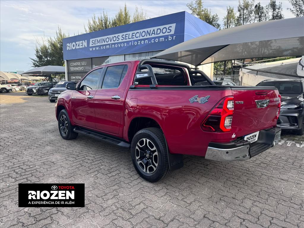 HILUX 2.8 D-4D TURBO DIESEL CD SRX 4X4 AUTOMÁTICO3