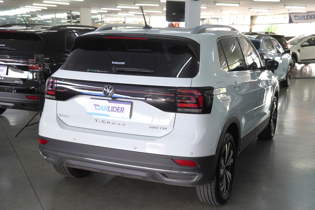 T-CROSS 1.4 250 TSI TOTAL FLEX HIGHLINE AUTOMÁTICO3