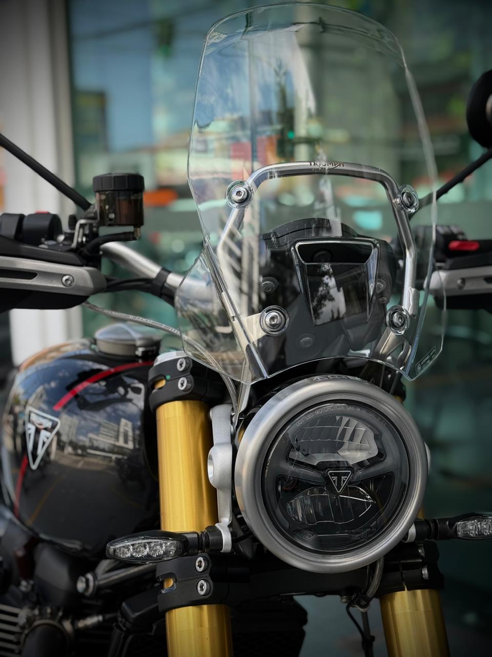 TRIUMPH-SCRAMBLER-1200 XE