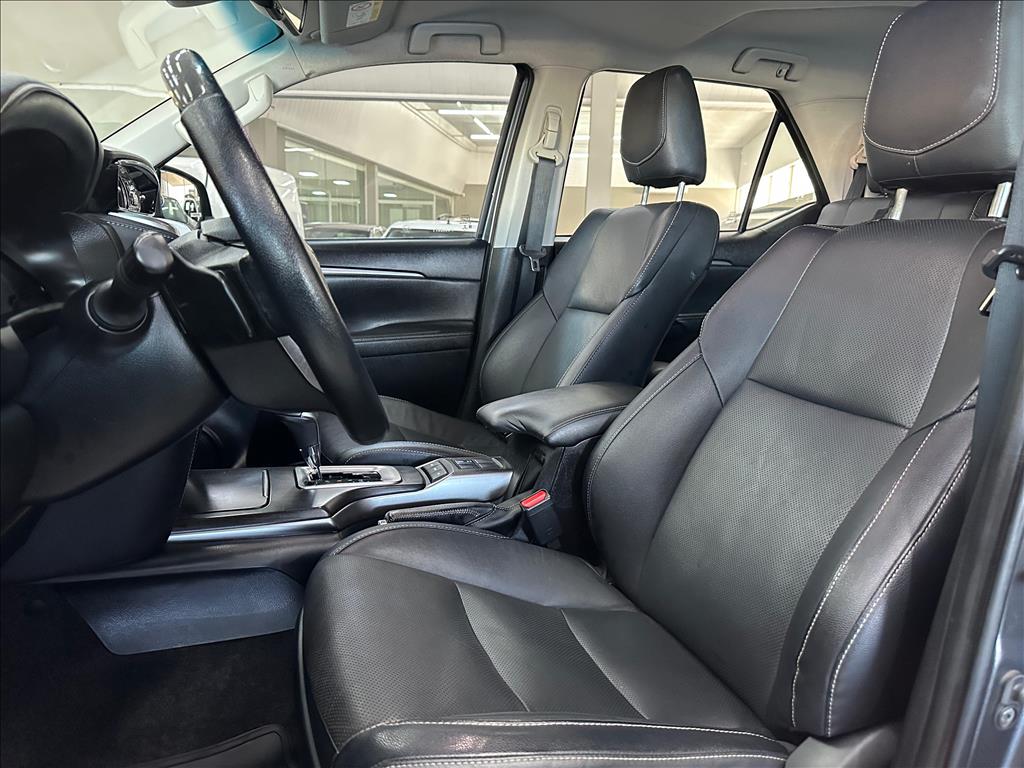 HILUX SW4 2.8 D-4D TURBO DIESEL SRX 4X4 AUTOMÁTICO7