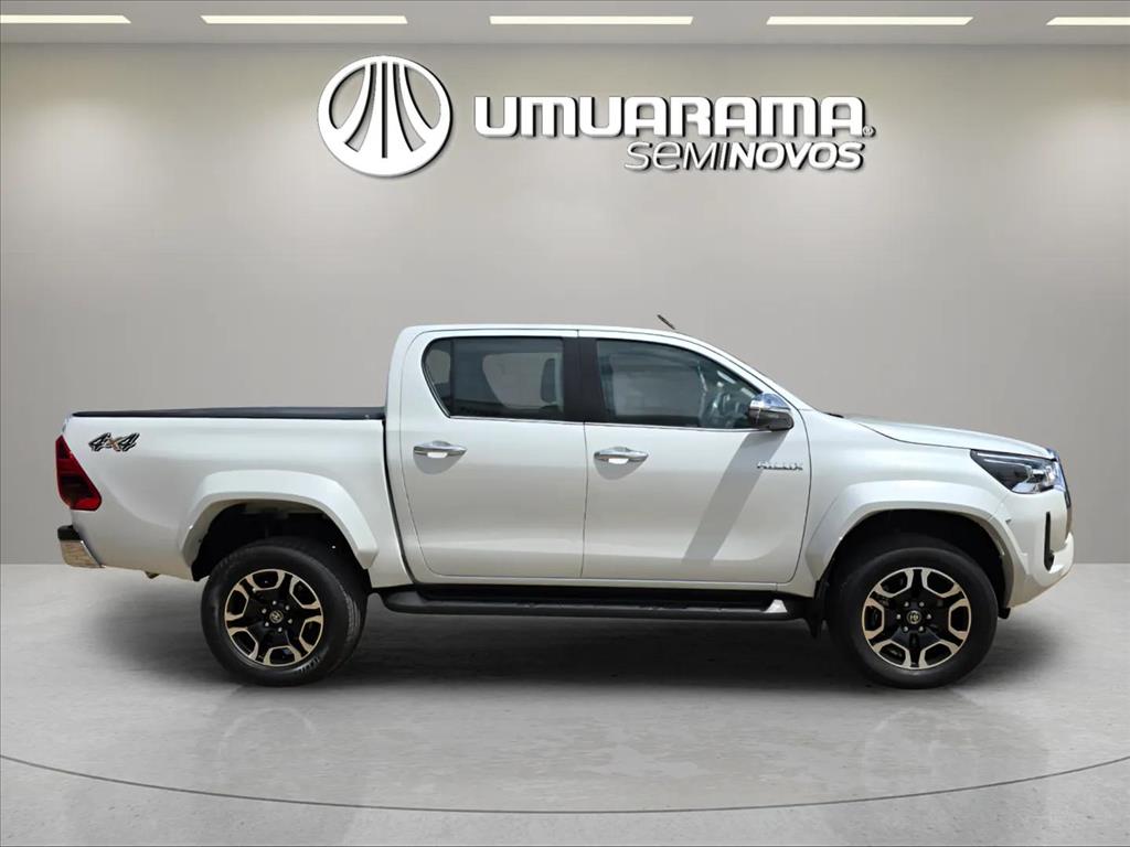 HILUX 2.8 D-4D TURBO DIESEL CD SRX 4X4 AUTOMÁTICO5