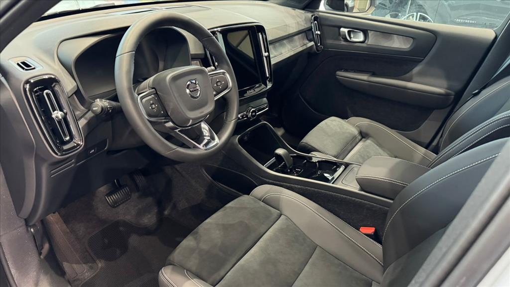 XC40 P6 RECHARGE ELECTRIC PLUS7