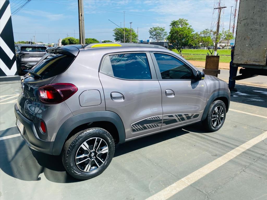 KWID 1.0 12V SCE FLEX OUTSIDER MANUAL5