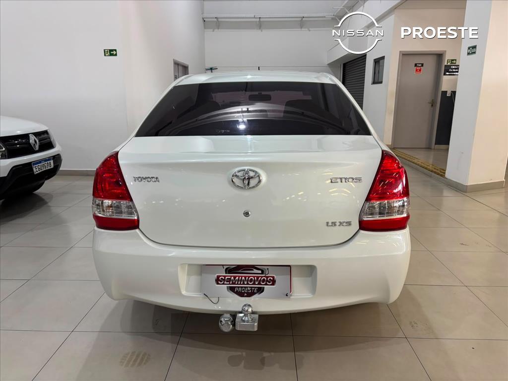 ETIOS 1.5 XS 16V FLEX 4P AUTOMÁTICO4