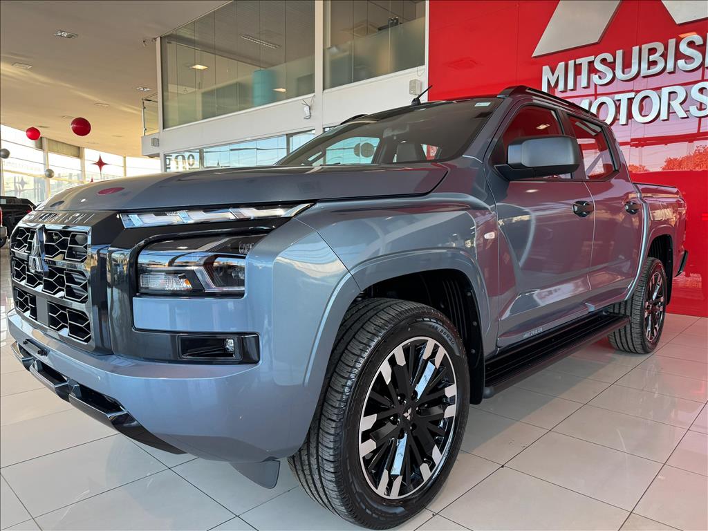 Mitsubishi-TRITON-2.4 BITURBO DIESEL CD TARMAC 4X2 AUTOMÁTICO