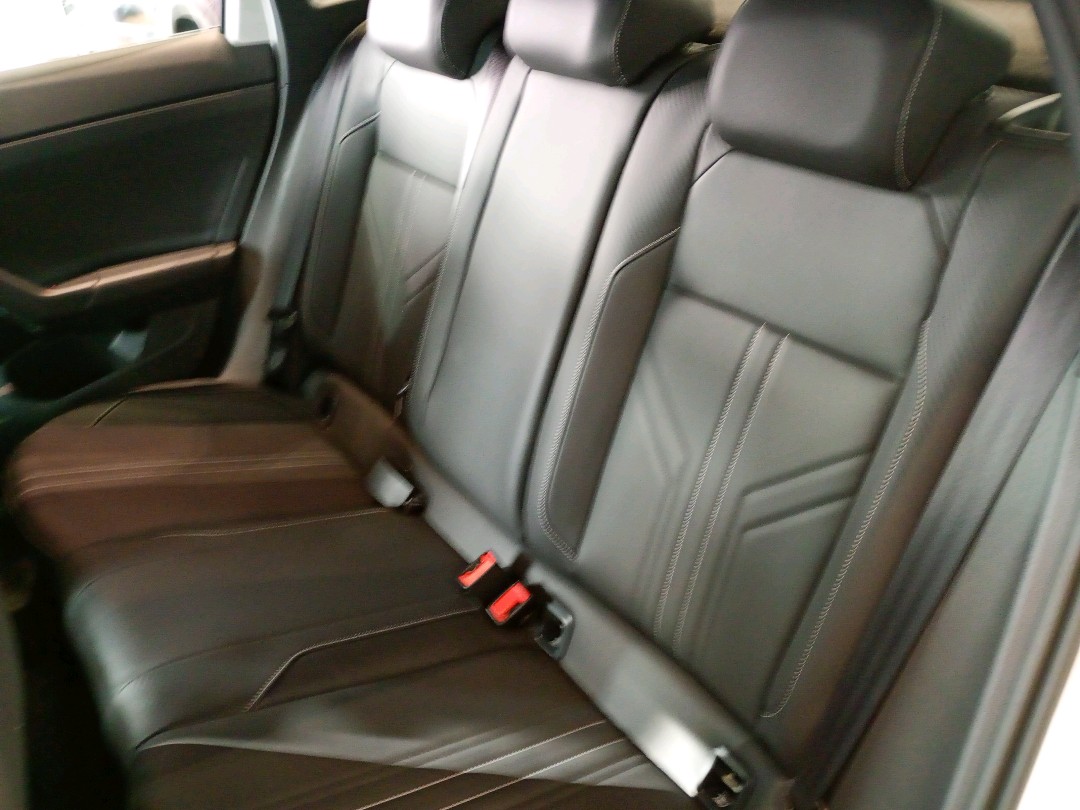 NIVUS 1.0 200 TSI TOTAL FLEX HIGHLINE AUTOMÁTICO6