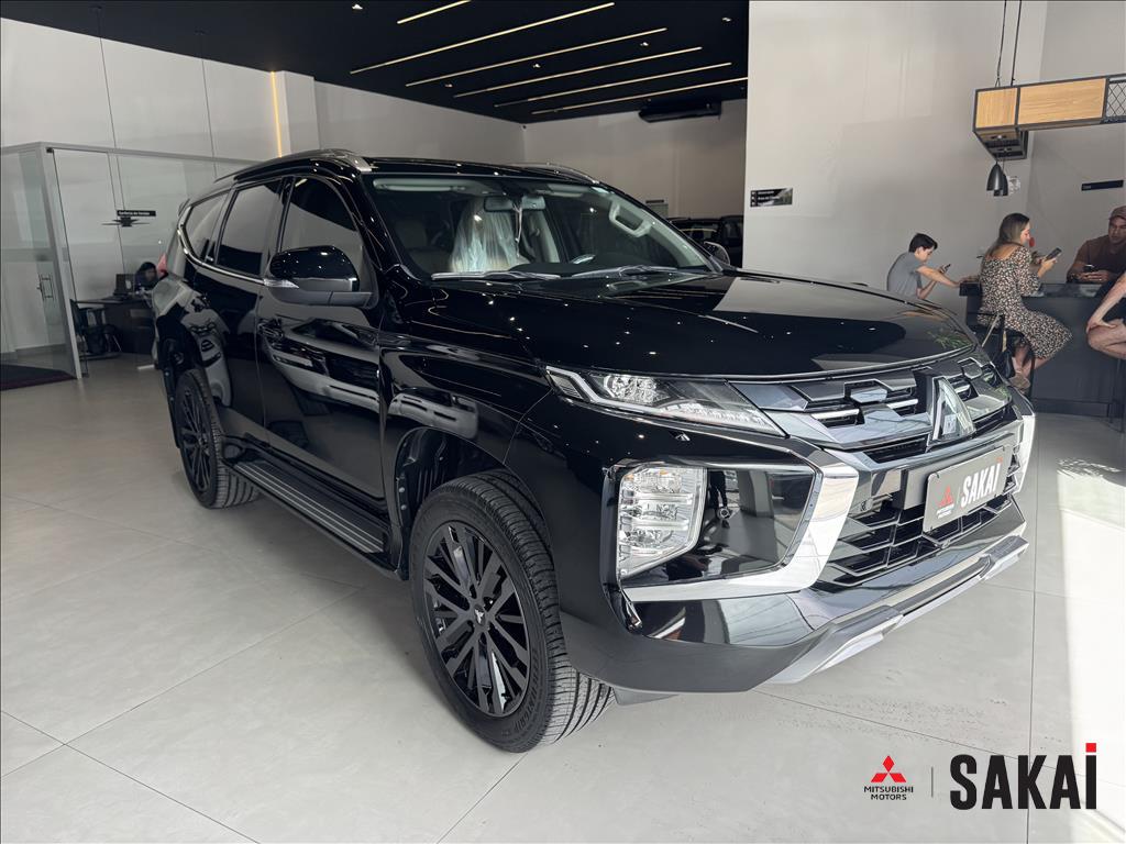 Mitsubishi-PAJERO SPORT-2.4 16V MIVEC TURBO DIESEL LEGEND AWD AUTOMÁTICO