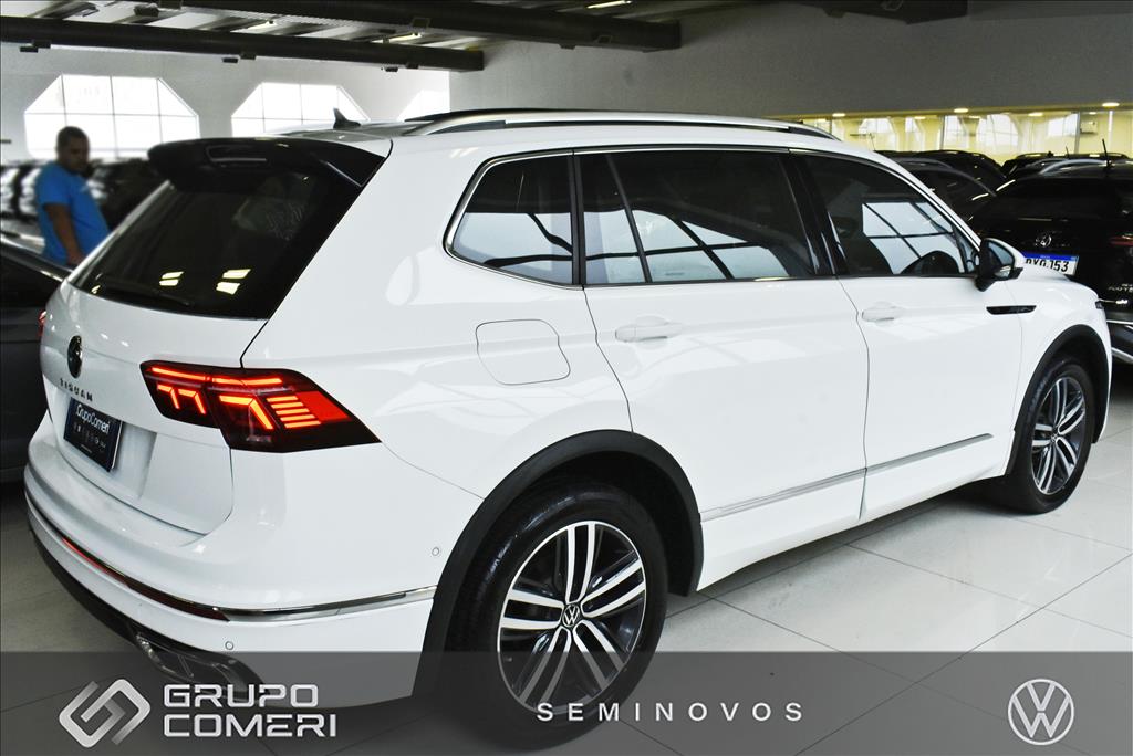 TIGUAN 2.0 300 TSI GASOLINA ALLSPACE R-LINE AUTOMÁTICO1