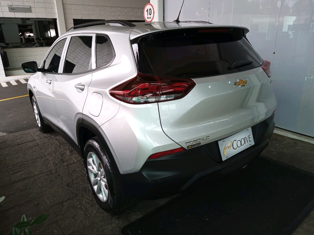 TRACKER 1.0 TURBO FLEX AUTOMÁTICO4