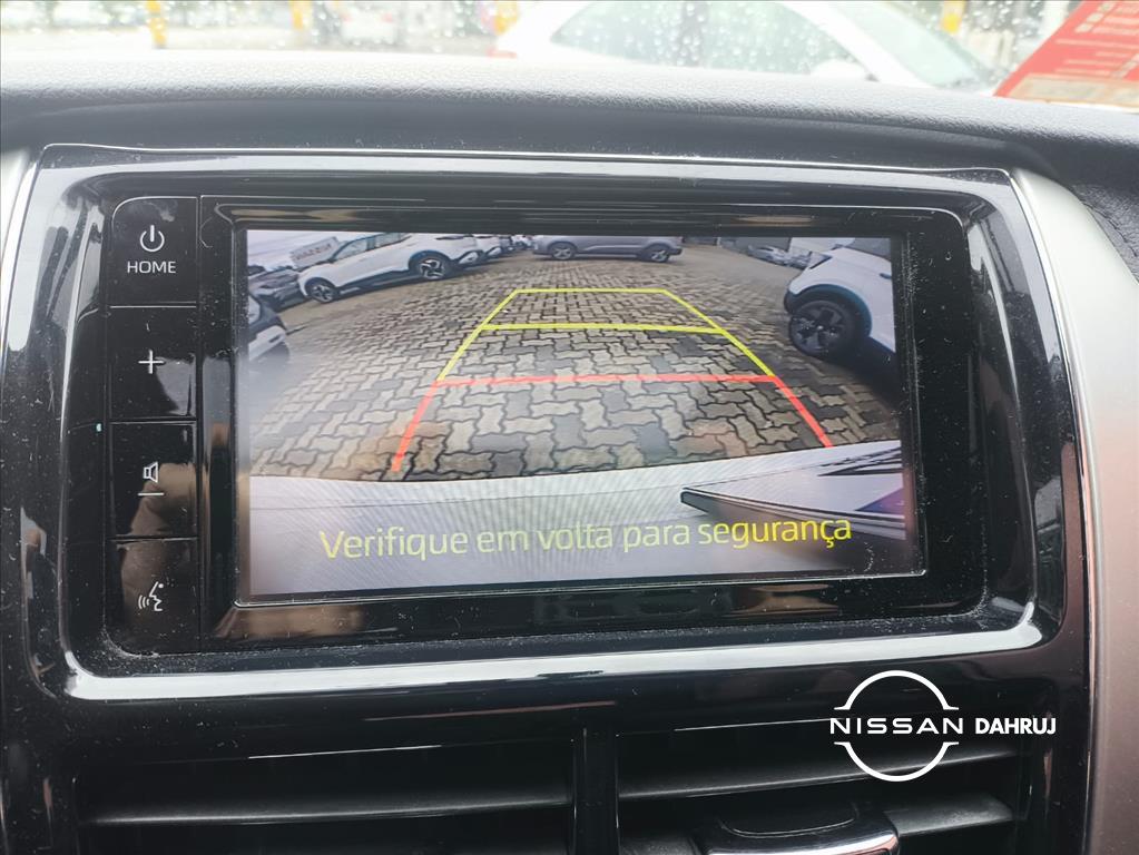 YARIS 1.5 16V FLEX SEDAN XLS CONNECT MULTIDRIVE3