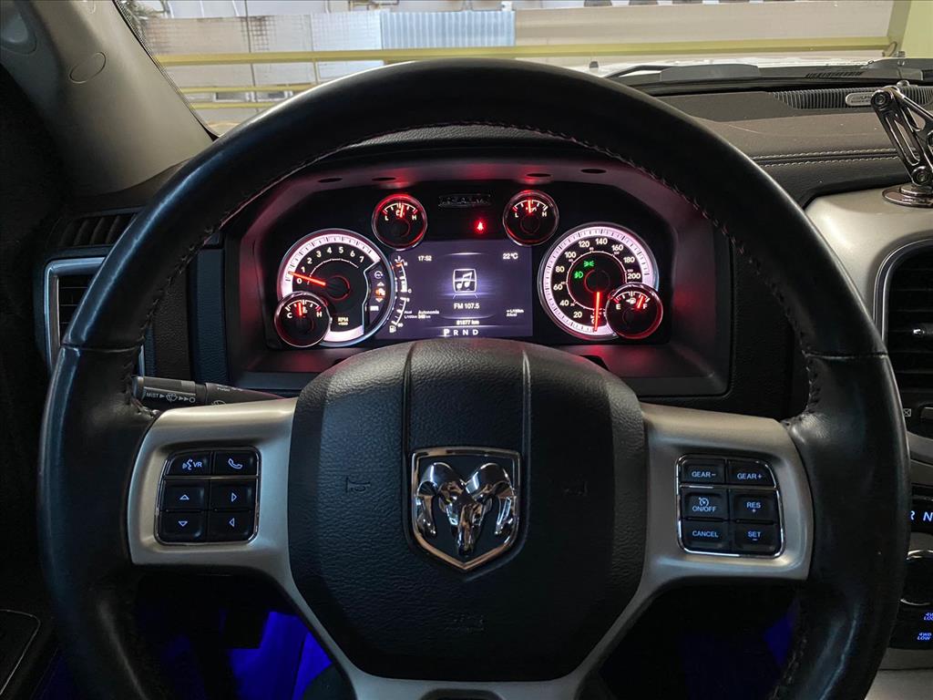 CLASSIC 5.7 V8 GASOLINA LARAMIE CD 4X4 AUTOMÁTICO8