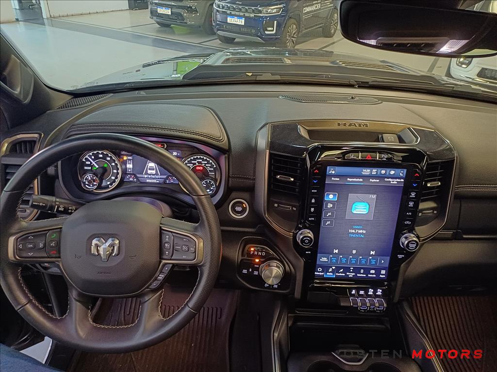 RAM-1500-5.7 V8 GASOLINA REBEL CD 4X4 AUTOMÁTICO