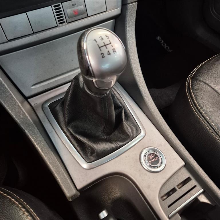 FOCUS 2.0 GLX SEDAN 16V FLEX 4P MANUAL