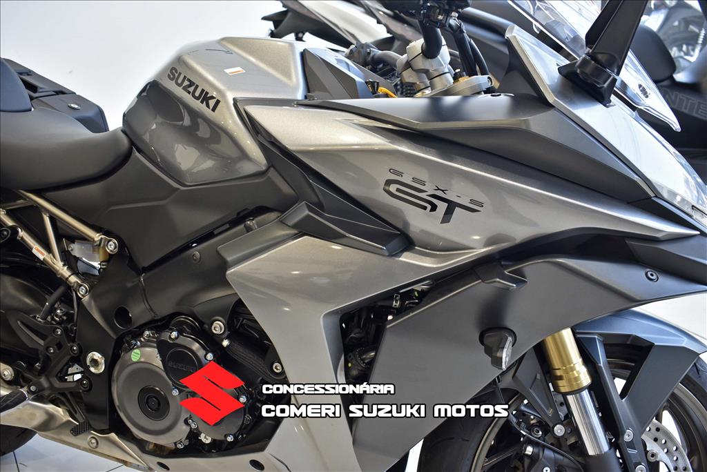 GSX-S 1000GT ABS6