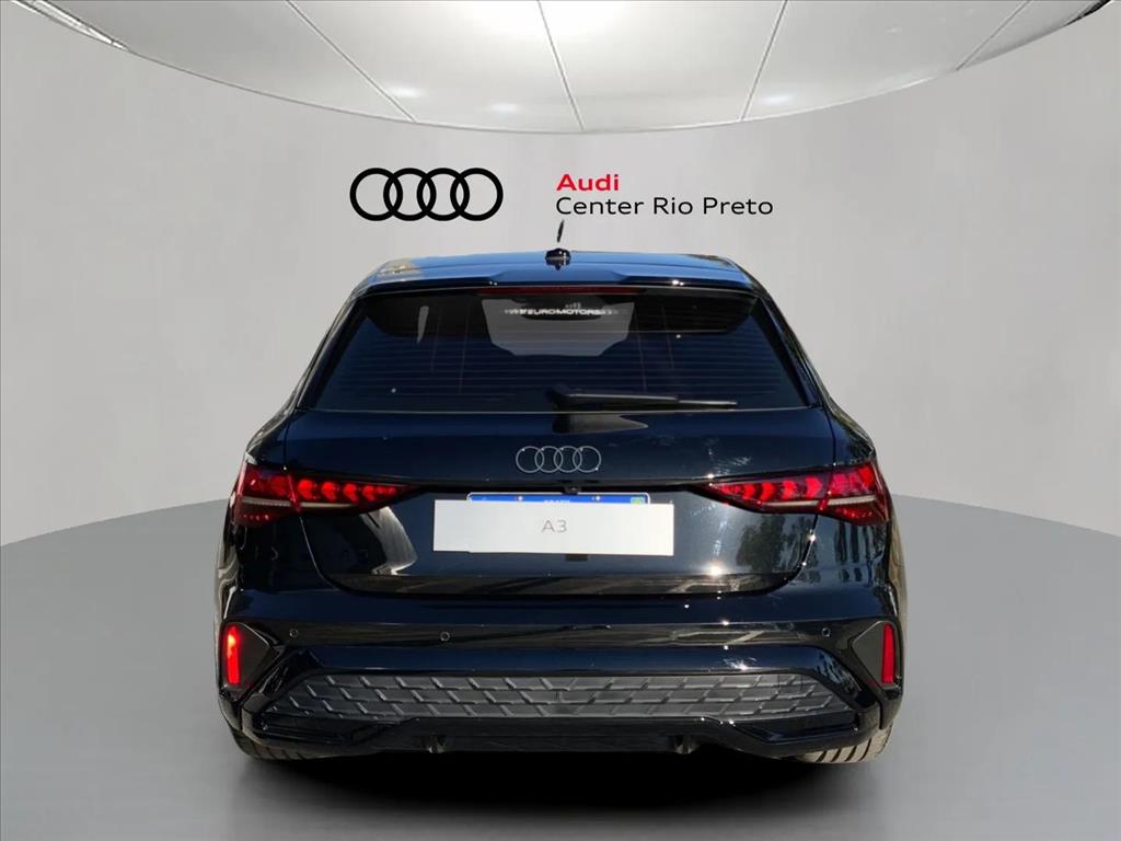 Audi-A3-2.0 40 TFSI GASOLINA SPORTBACK PERFORMANCE BLACK S-TRONIC