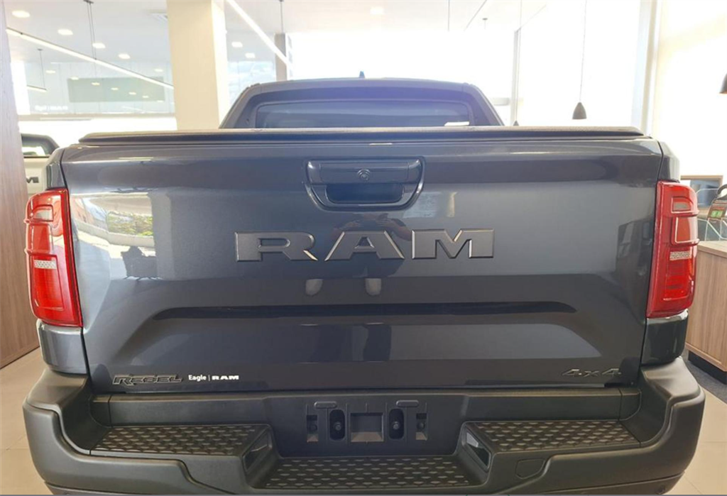 RAMPAGE 2.2 TURBO DIESEL REBEL 4X4 AUTOMÁTICO3