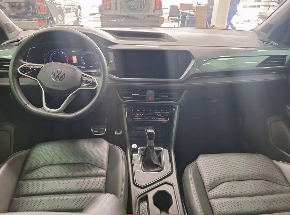 TAOS 1.4 250 TSI TOTAL FLEX HIGHLINE AUTOMÁTICO6