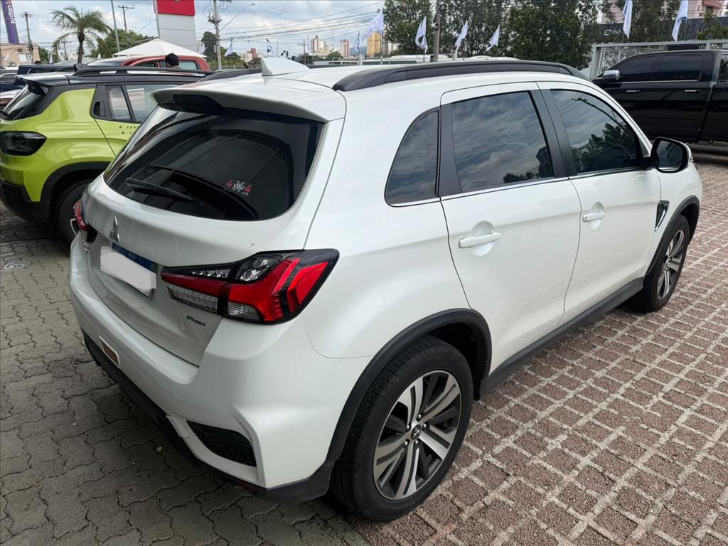 OUTLANDER SPORT 2.0 MIVEC FLEX HPE AWD AUTOMÁTICO3