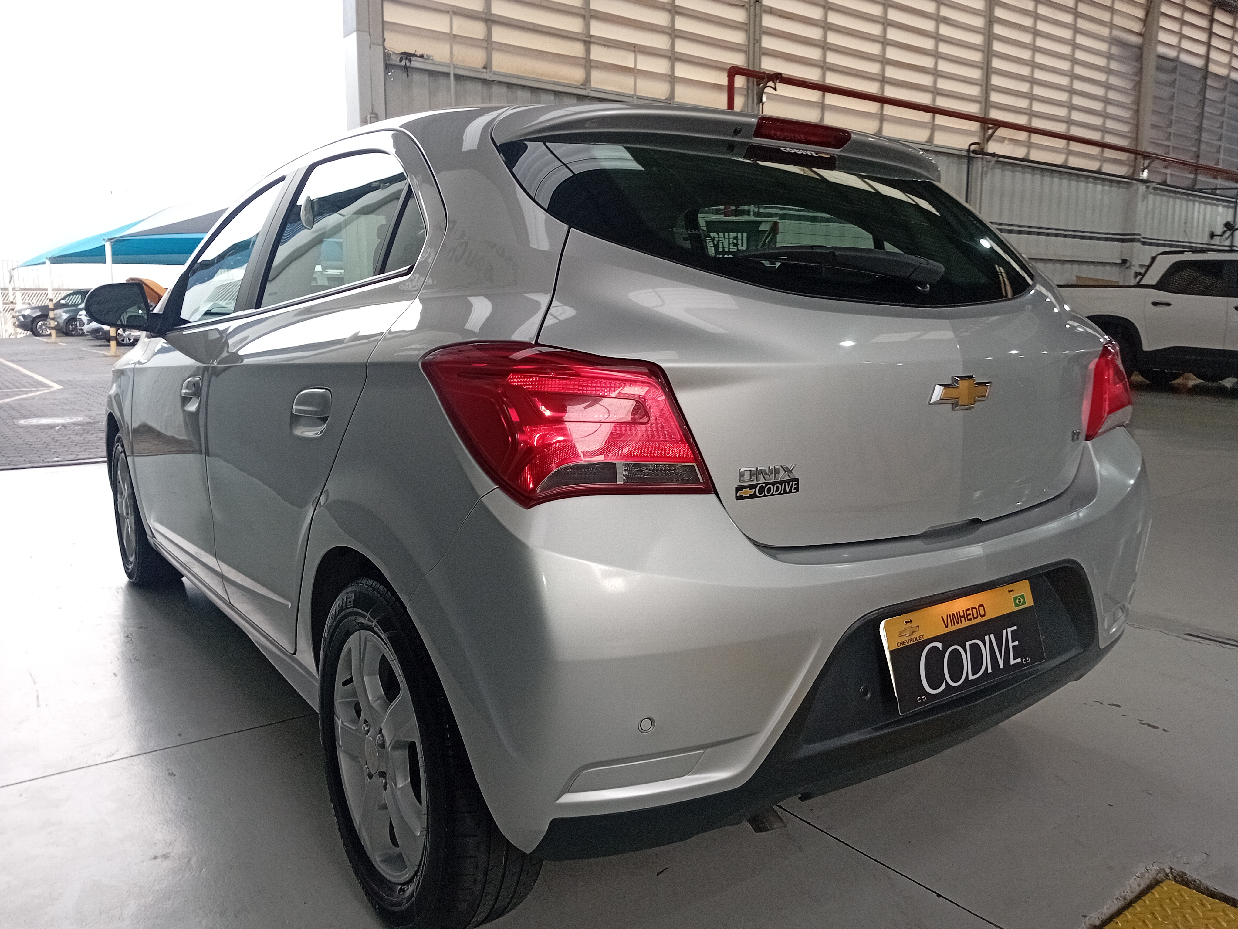 ONIX 1.4 MPFI LT 8V FLEX 4P AUTOMÁTICO3