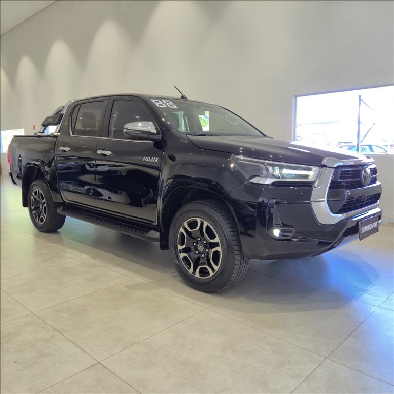 HILUX 2.8 D-4D TURBO DIESEL CD SRX 4X4 AUTOMÁTICO