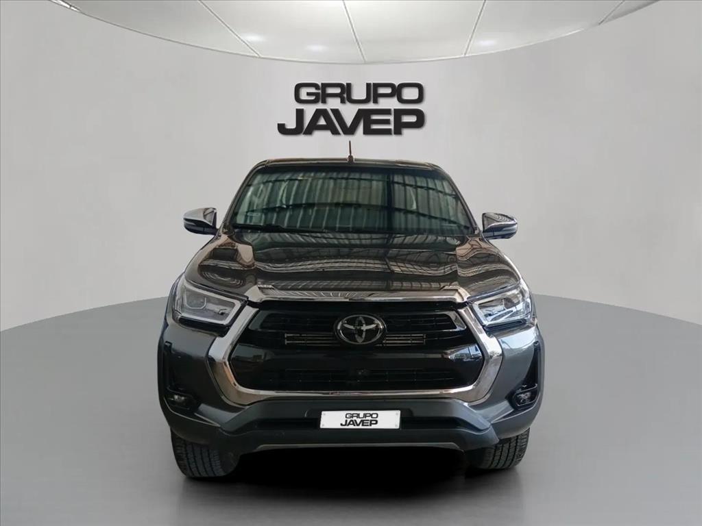Toyota-HILUX-2.8 D-4D TURBO DIESEL CD SRX 4X4 AUTOMÁTICO