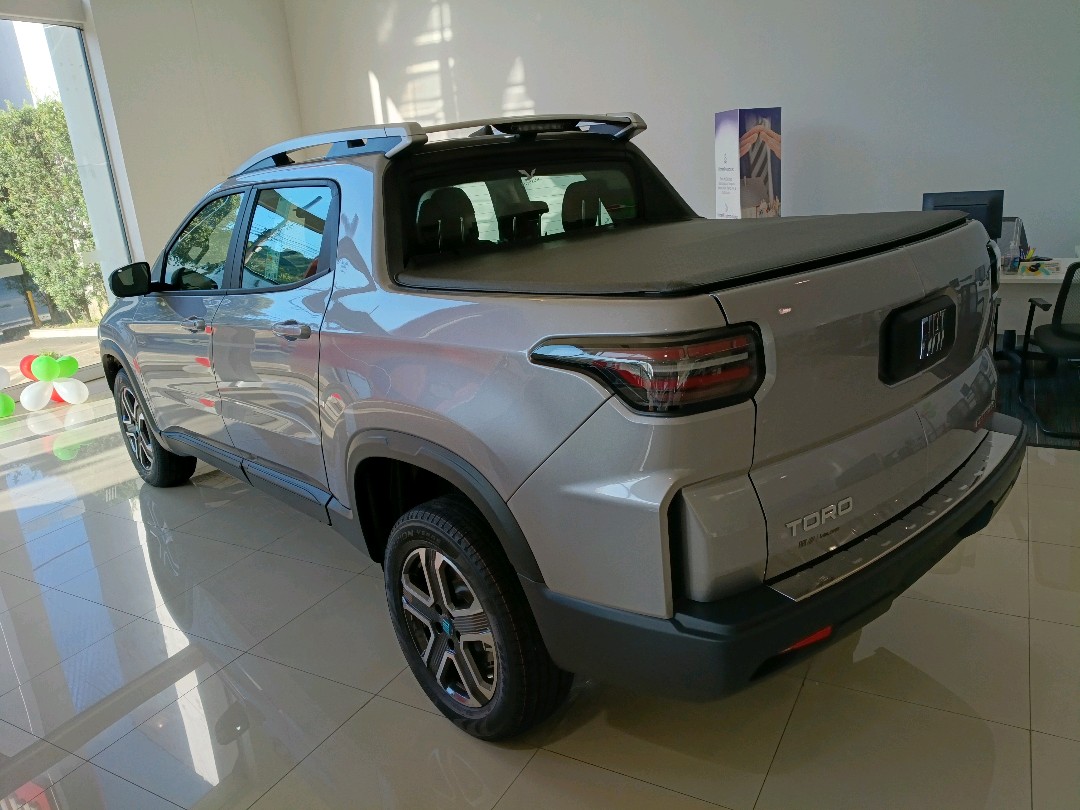 TORO 1.3 TURBO 270 FLEX FREEDOM AT62