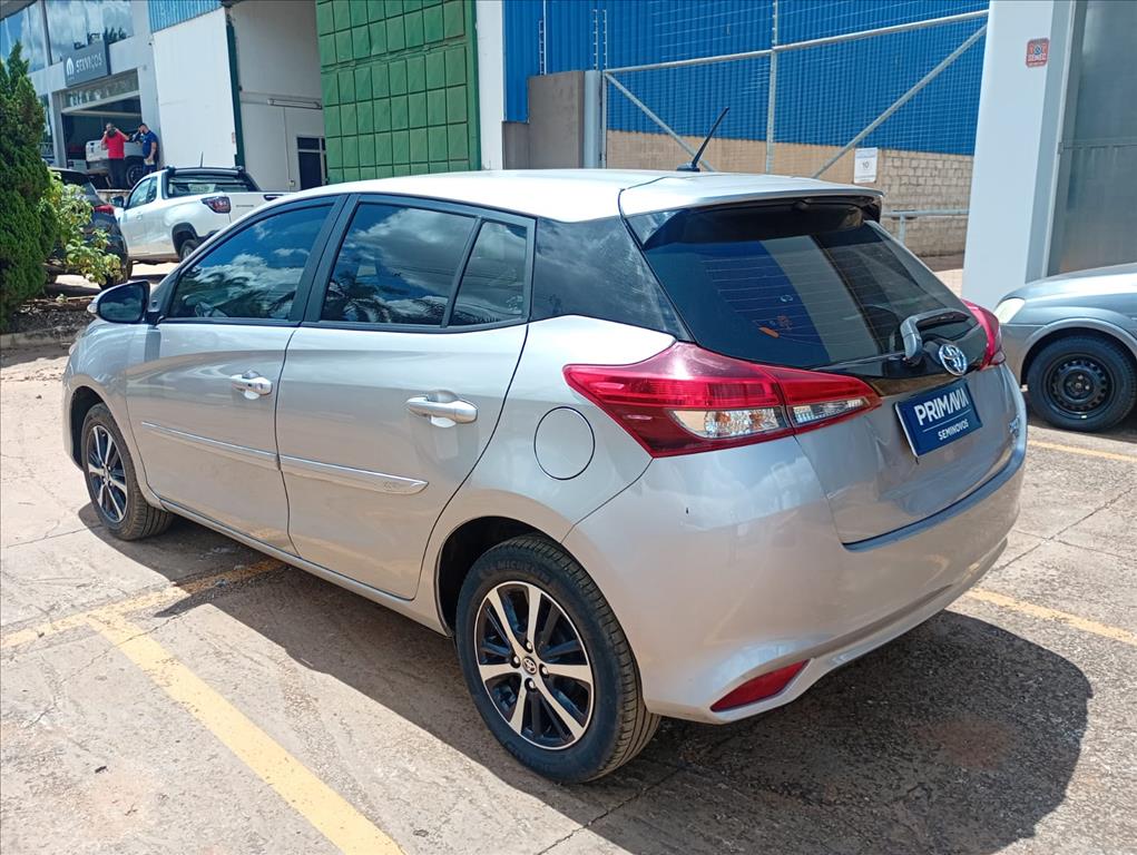 YARIS 1.5 16V FLEX SEDAN XLS CONNECT MULTIDRIVE9