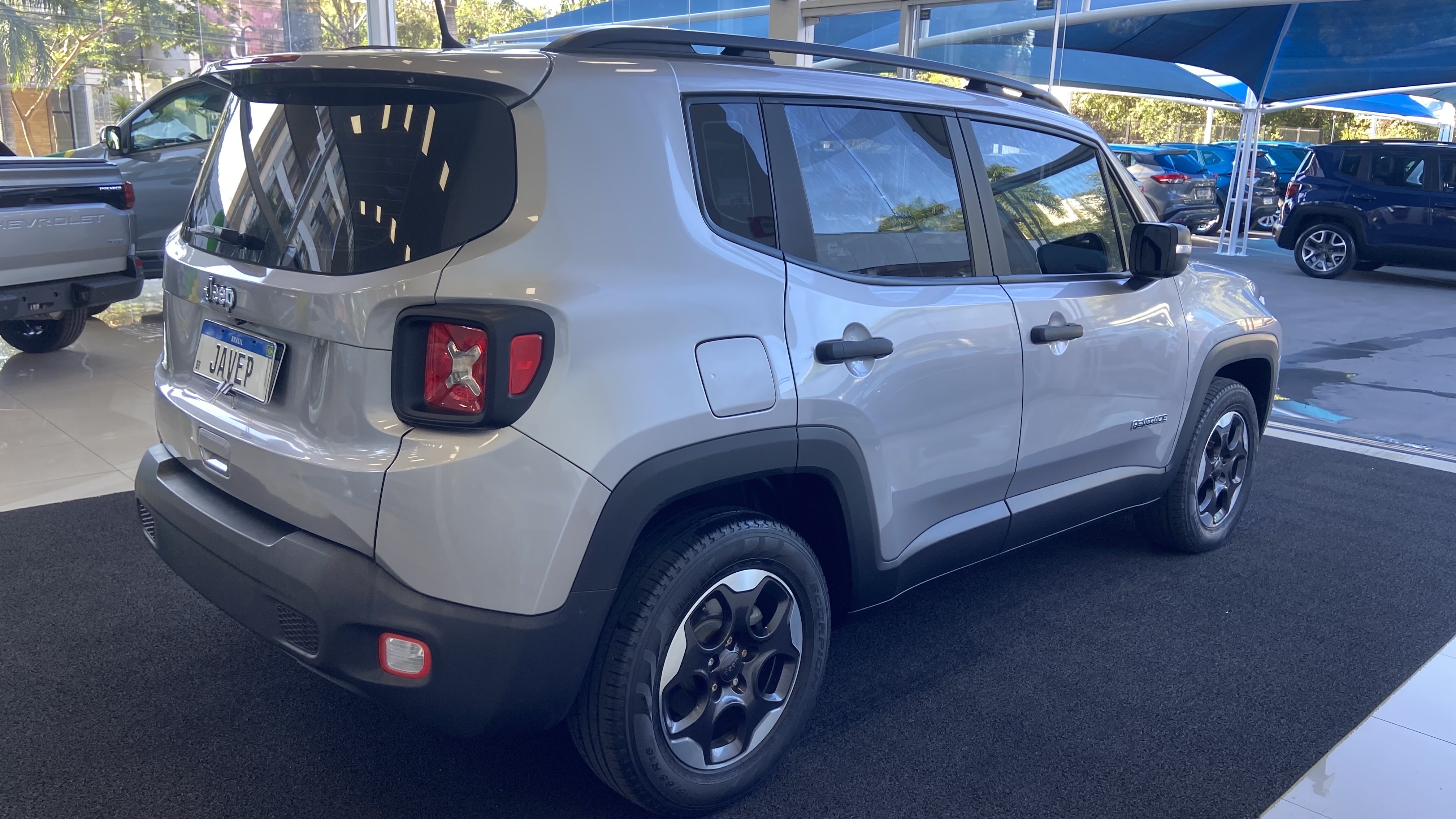 Jeep-RENEGADE-1.8 16V FLEX 4P AUTOMÁTICO
