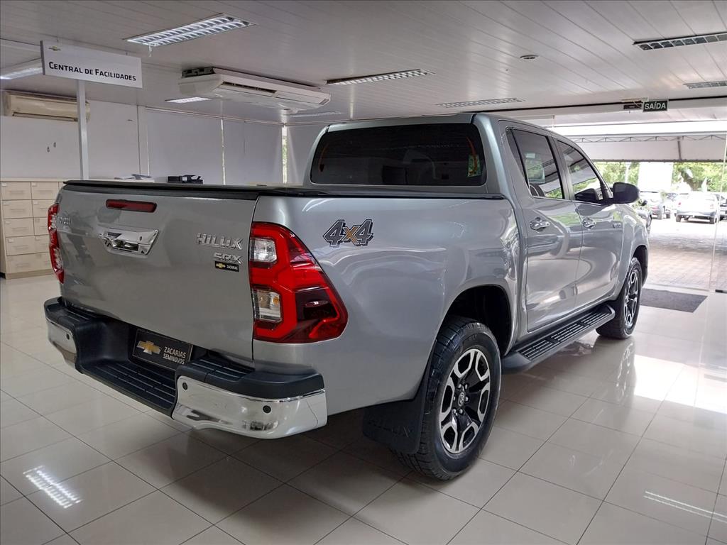 HILUX 2.8 D-4D TURBO DIESEL CD SRX 4X4 AUTOMÁTICO