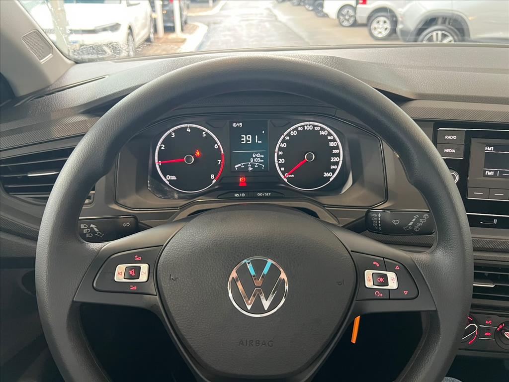 POLO 1.0 MPI TRACK MANUAL9