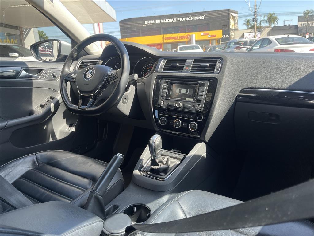 JETTA 2.0 TSI HIGHLINE 211CV GASOLINA 4P TIPTRONIC11