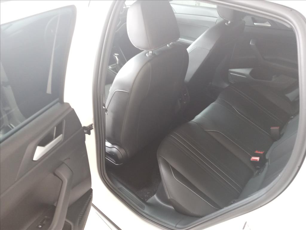 NIVUS 1.0 200 TSI TOTAL FLEX HIGHLINE AUTOMÁTICO9